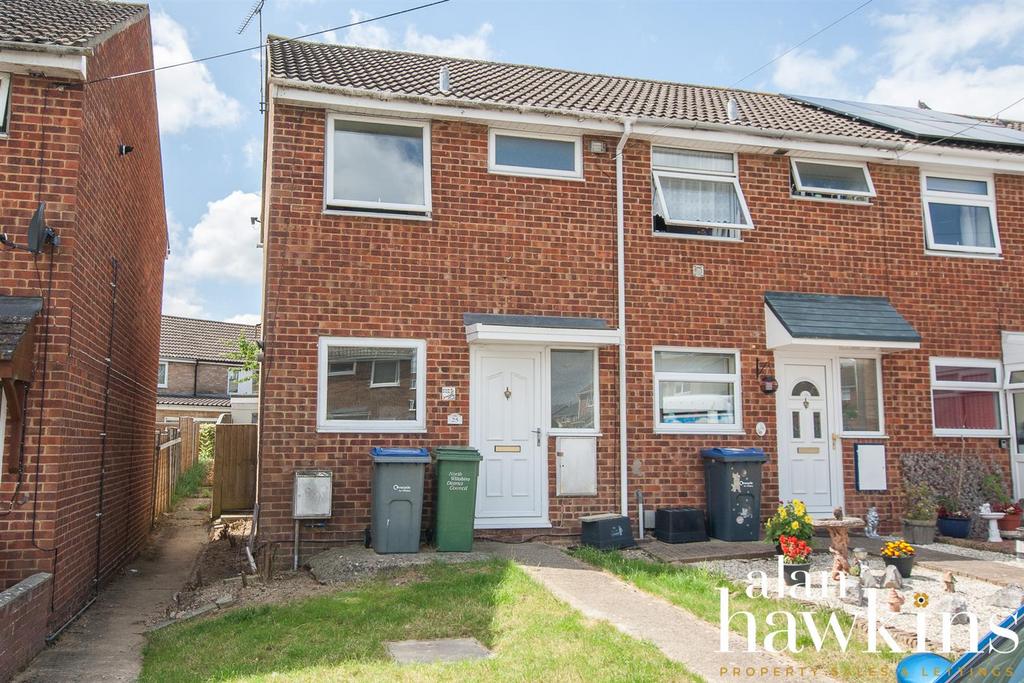 Longfellow Crescent, Royal Wootton Bassett 2 bed end of terrace house