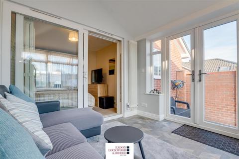 6 Badsworth Place, Bramley, Rotherham, S66 2XR
