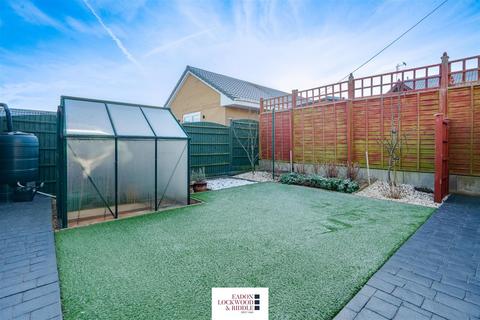 6 Badsworth Place, Bramley, Rotherham, S66 2XR