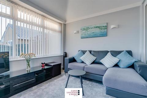 6 Badsworth Place, Bramley, Rotherham, S66 2XR
