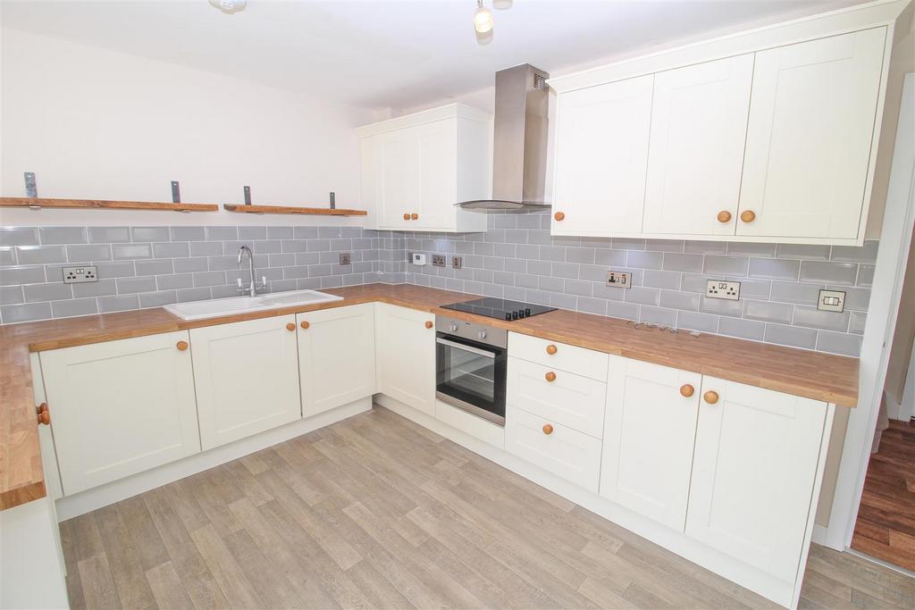 Hunters Meadow, Burgh Le Marsh, Skegness 3 bed detached house £295,000