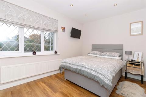 10 Burford Close, Worthing, BN14 9RL