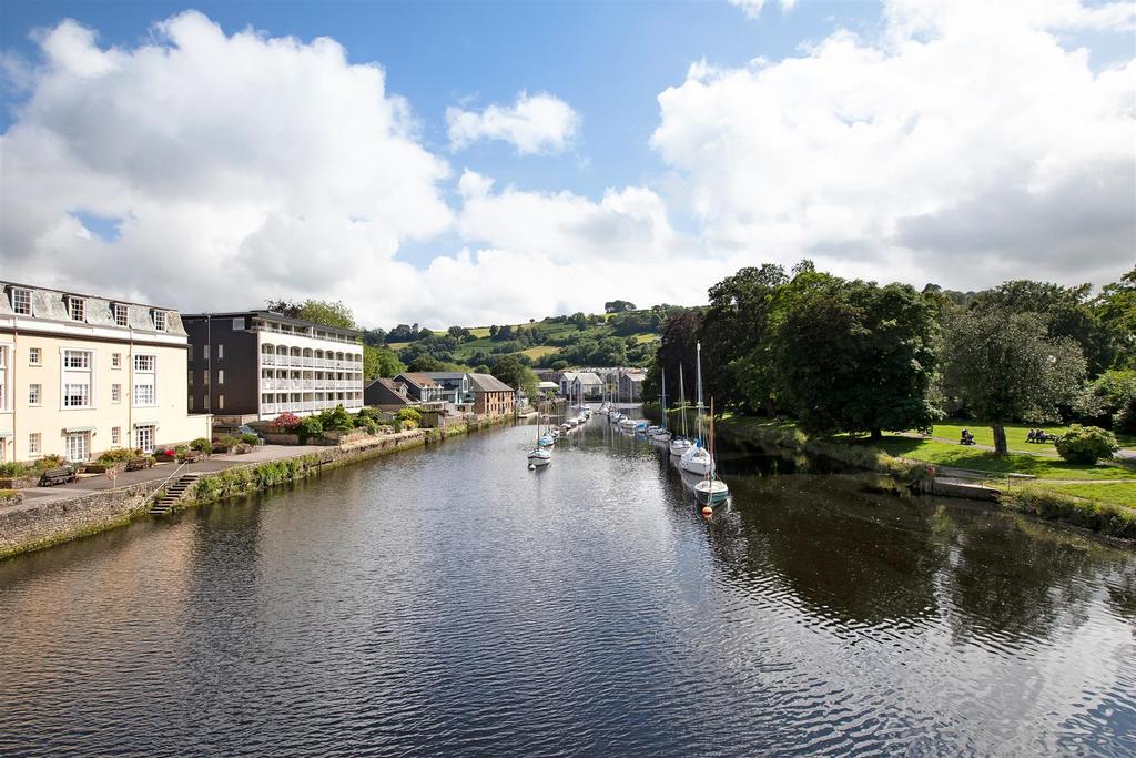 STEAMERQUAY20210707727487.jpg
