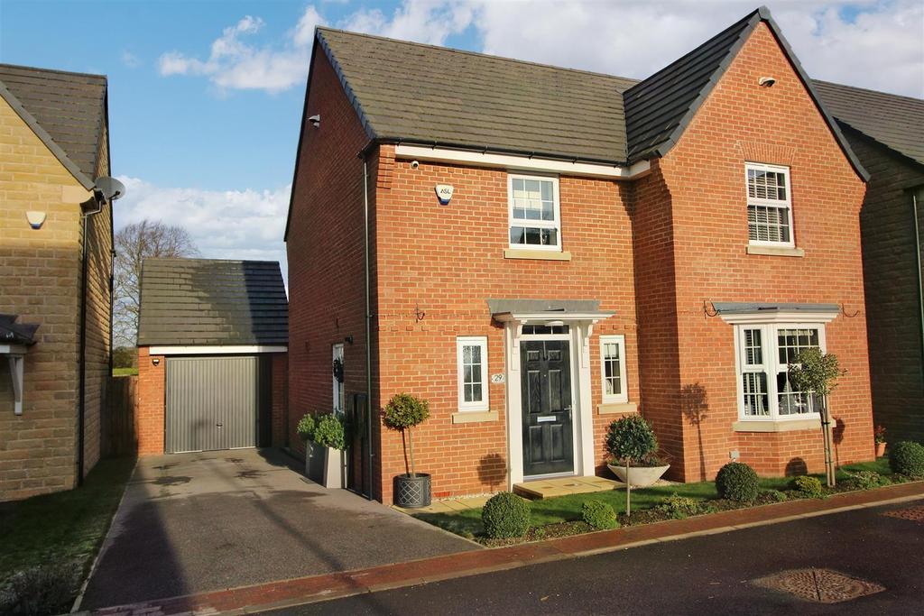Paddock Walk, Skelmanthorpe, Huddersfield 4 bed detached house £525,000