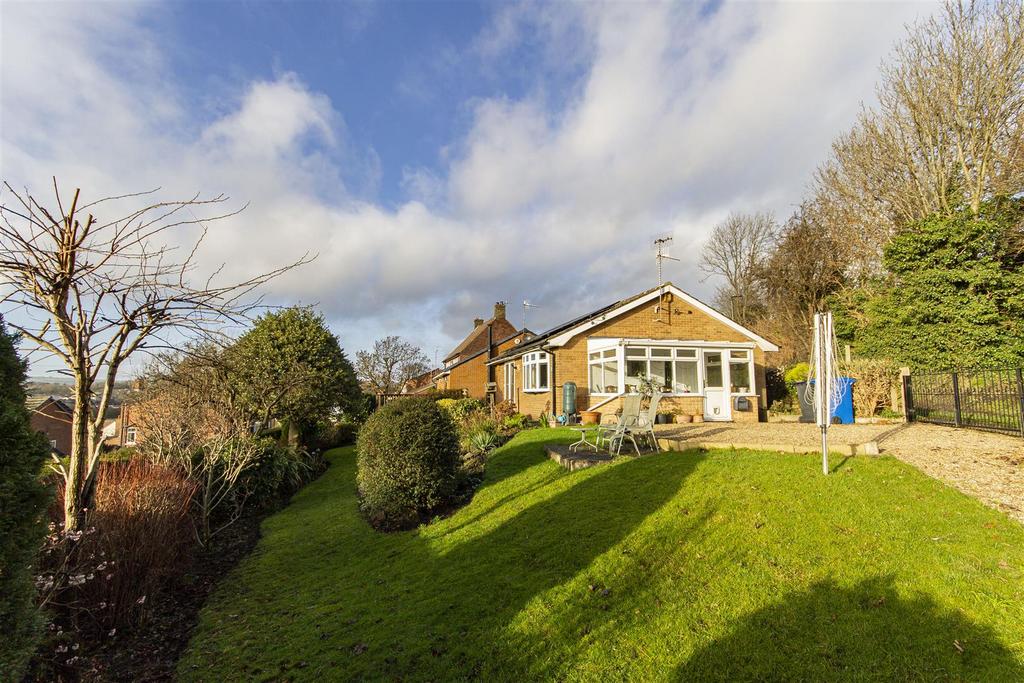 Broomhill Road, Old Whittington... 2 bed detached bungalow £240,000