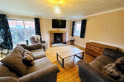 3 bedroom detached bungalow for sale, Wistow Road, Selby