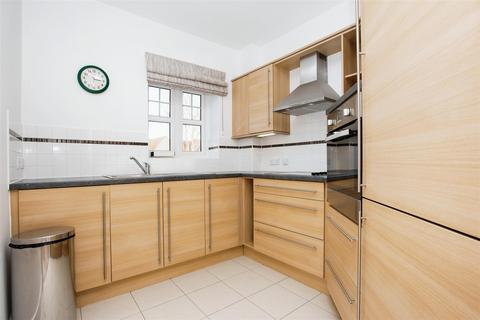 1 bedroom apartment for sale - Ravenshaw Court, Four Ashes Road, Bentley Heath, Solihull, B93 8NA