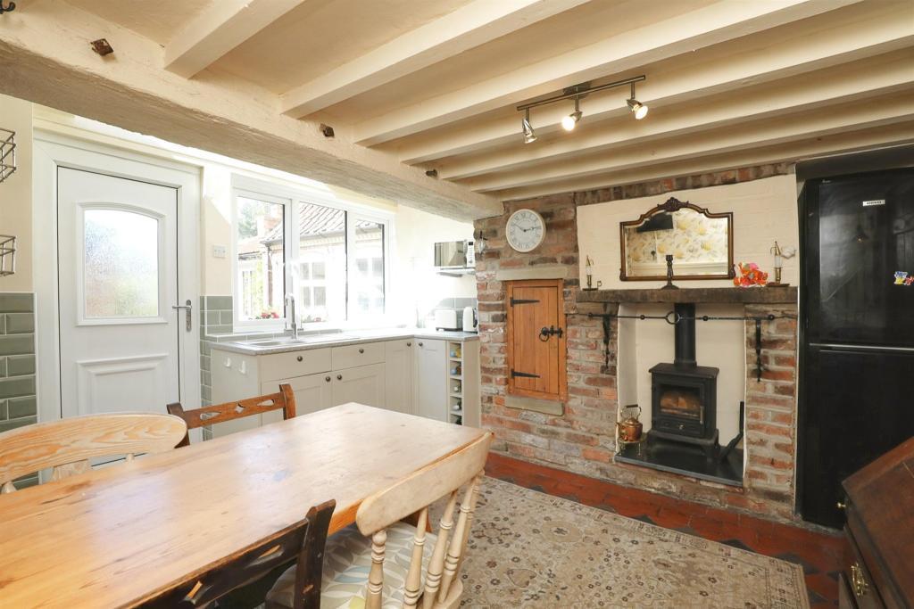 Kiln View Annexe Kitchen.jpeg