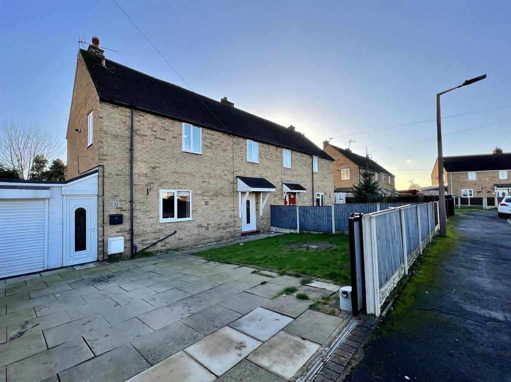 Oldfield Crescent, Stainforth, Doncaster 3 bed semidetached house £