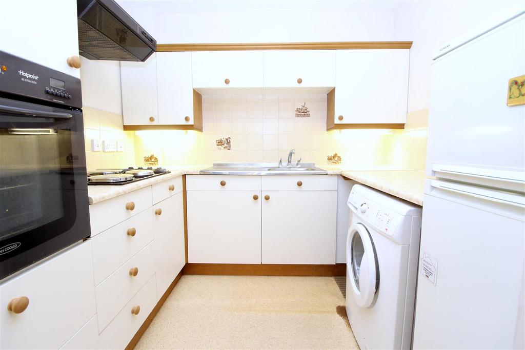 Kitchen - 3.JPG