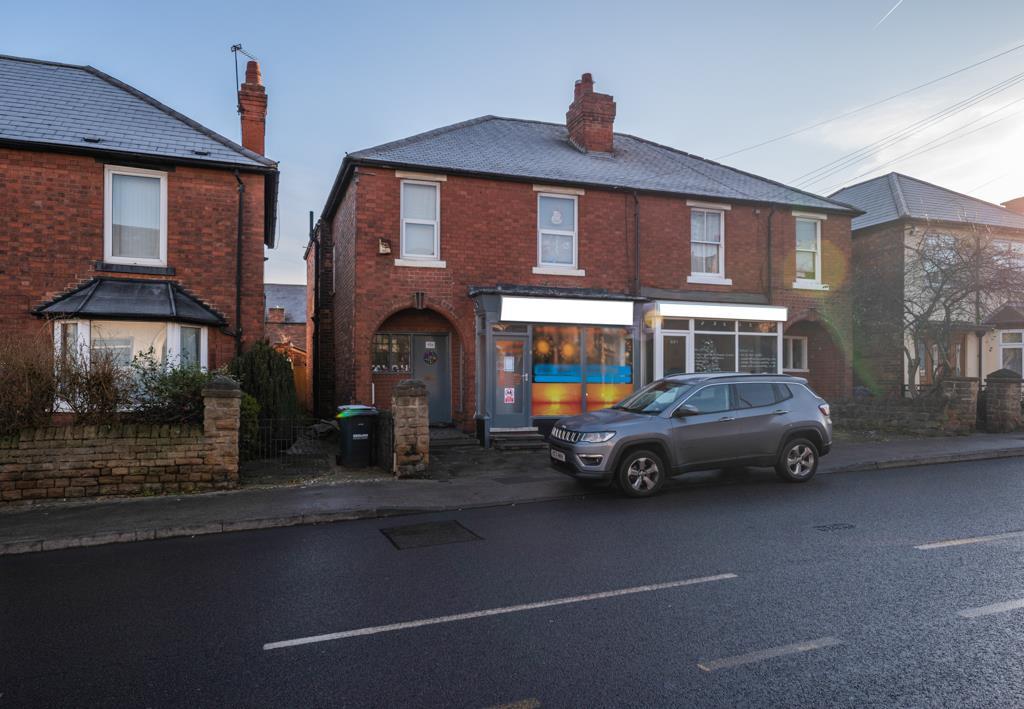 Gedling Road, Carlton, Nottingham 3 bed property £250,000