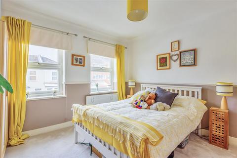 4 Addison Road, London, SE25 4LW