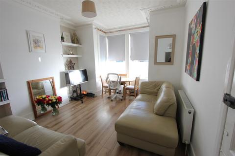 2 bedroom flat for sale - Woodside Green, South Norwood
