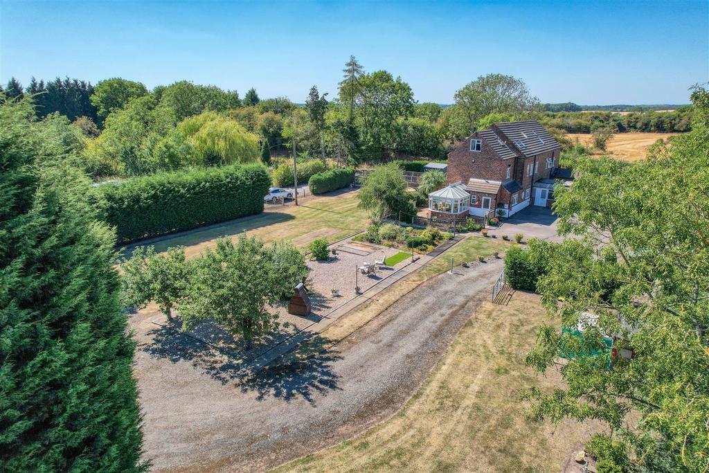 Chapel Street, Oakthorpe 2 bed property for sale £900,000