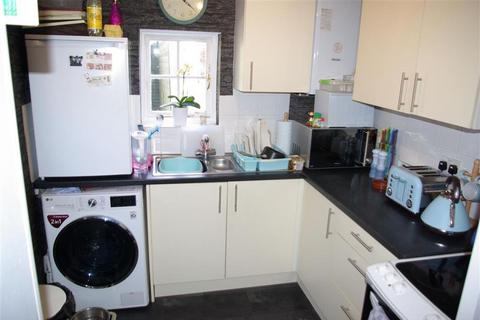 1 bedroom terraced house to rent, Hatfield Peveral