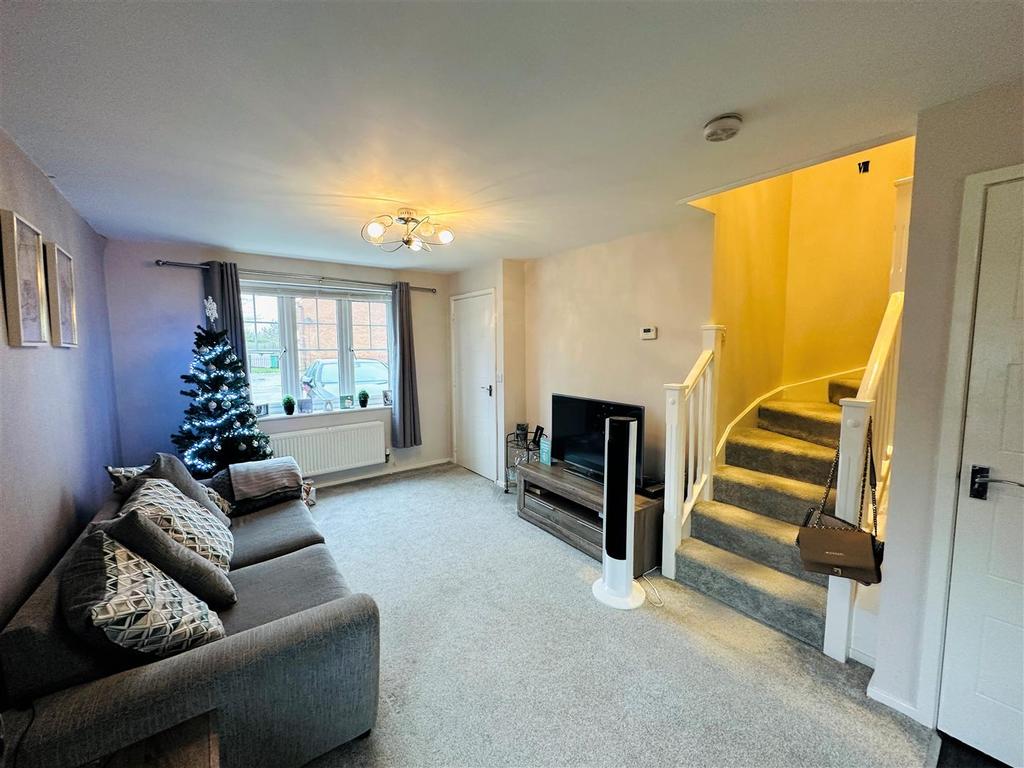 Liberty Park, Brough 3 bed semidetached house £200,000