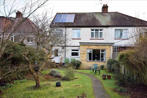 36 Hillside Grove, Chelmsford, CM2 9DA