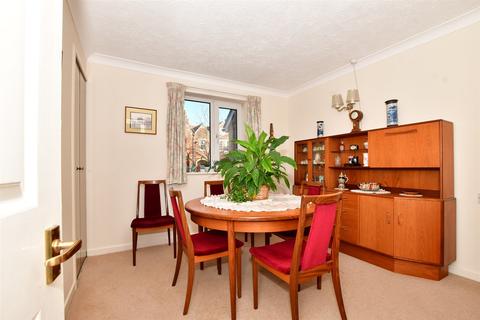 2 bedroom flat for sale - Grange Avenue, Woodford Green, Essex