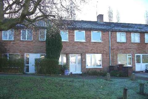 4 bedroom terraced house to rent, Garden Avenue, Hatfield