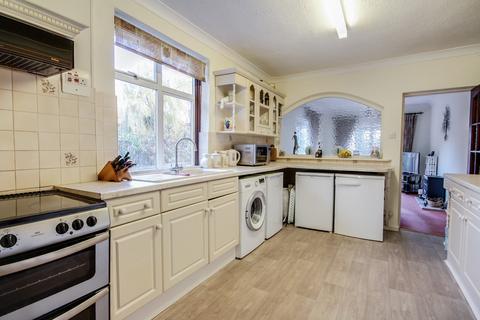 338 Barkham Road, Wokingham, RG41 4DE