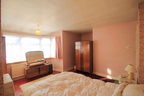62 Stanley Avenue, Greenford, UB6 8NP