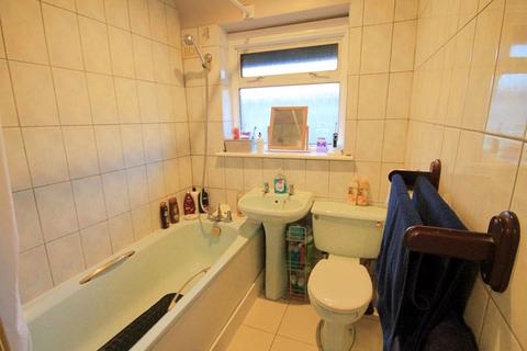 52 Braund Avenue, Greenford, UB6 9JJ