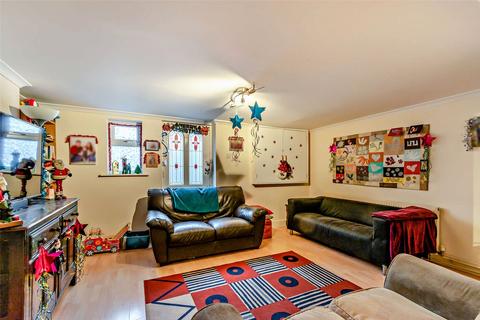 29 Edwin Street, Gravesend, DA12 1EL