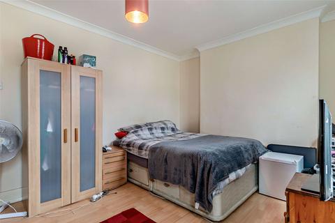 29 Edwin Street, Gravesend, DA12 1EL