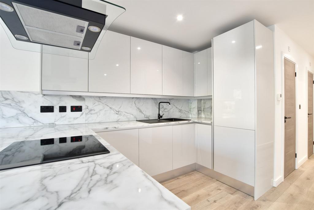 Lounge/ Kitchen