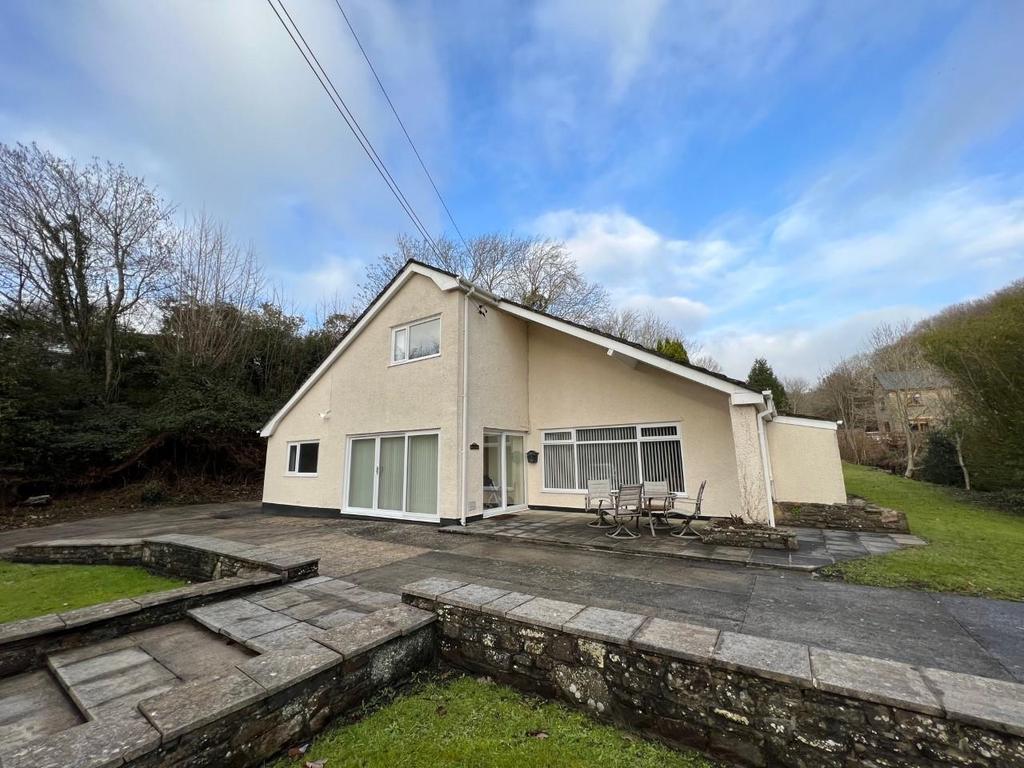 Dandorlan Road, Burry Port 4 bed detached house £595,000