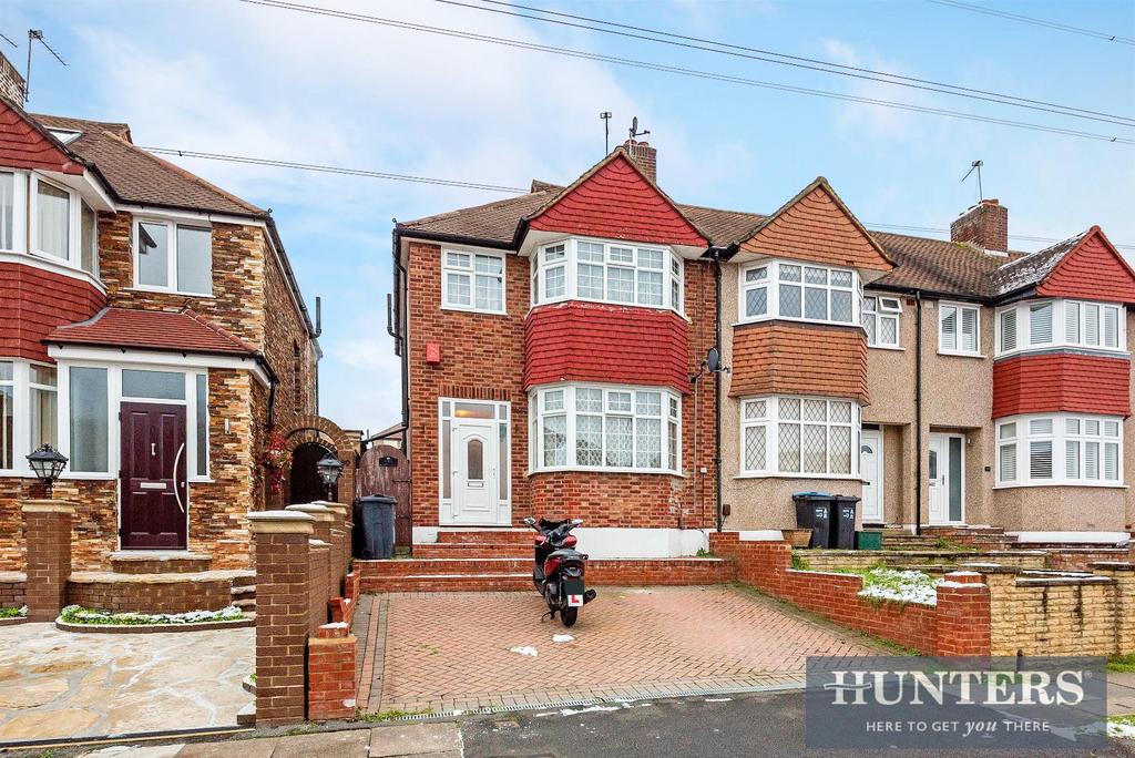 Dunster Avenue, Morden 3 bed end of terrace house for sale £500,000