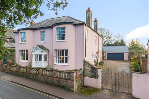 Lyme House Lyme Road, Axminster, EX13 5AZ
