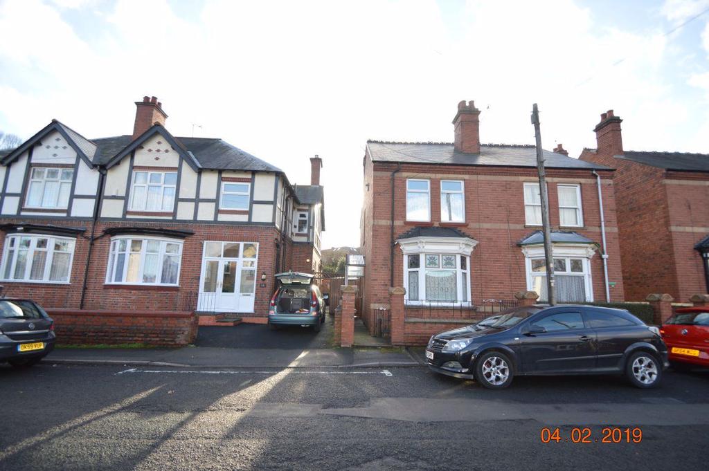 Arch Hill Street, Netherton 3 bed semidetached house £750 pcm (£173 pw)