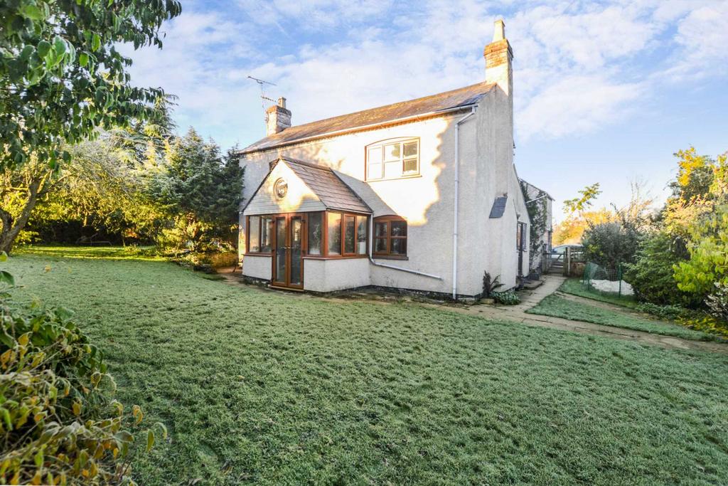Tibberton, Gloucestershire 5 bed detached house £600,000