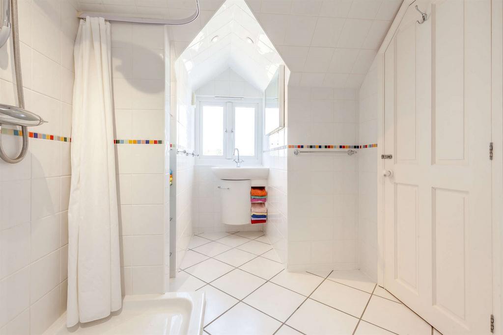 En Suite Shower Room