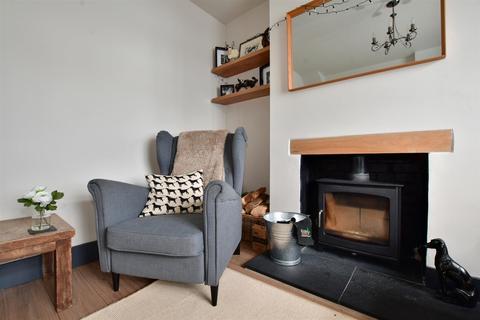 92 Hamilton Avenue, Sutton, SM3 9RL