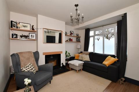 92 Hamilton Avenue, Sutton, SM3 9RL