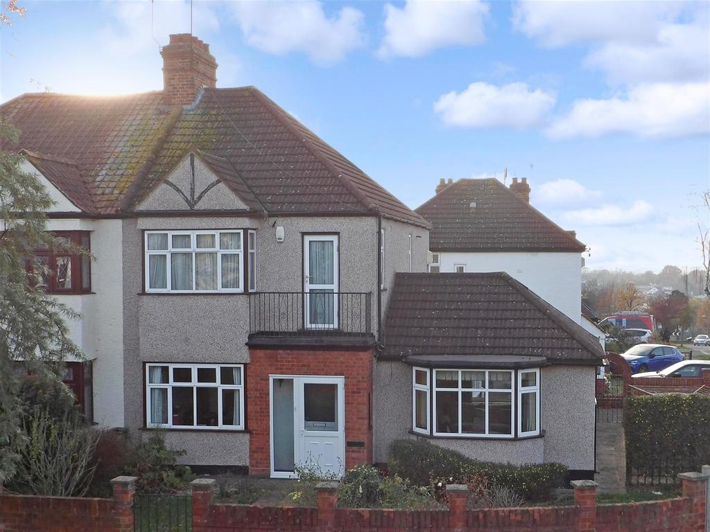 Grennell Road, Sutton, Surrey 3 bed semidetached house £600,000