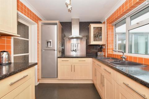 29 Briar Close, Yapton, Arundel, BN18 0ES