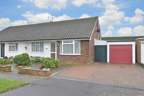 29 Briar Close, Yapton, Arundel, BN18 0ES