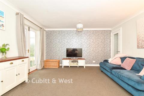 4 bedroom end of terrace house for sale, Penfolds Place, Arundel, West Sussex