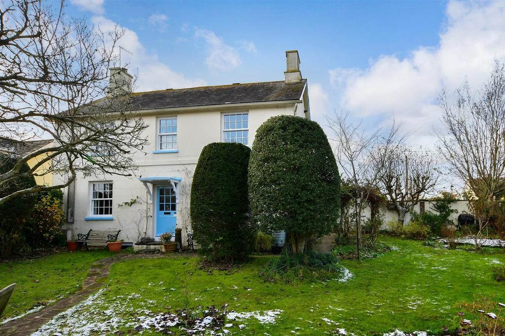 London Road, Ashington, West Sussex 3 bed detached house for sale £625,000