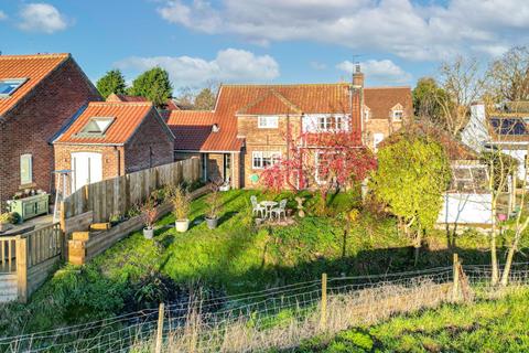 2 bedroom detached house for sale - Front Street, Lockington, Driffield,  YO25 9SH