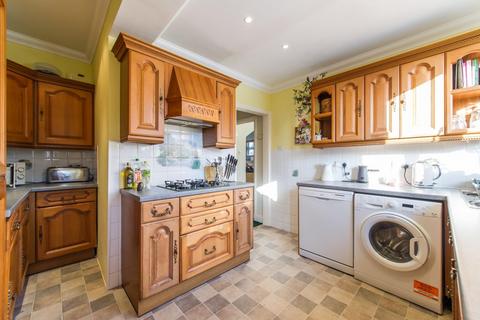 14 Oaklands Close, Bexleyheath, DA6 7AP