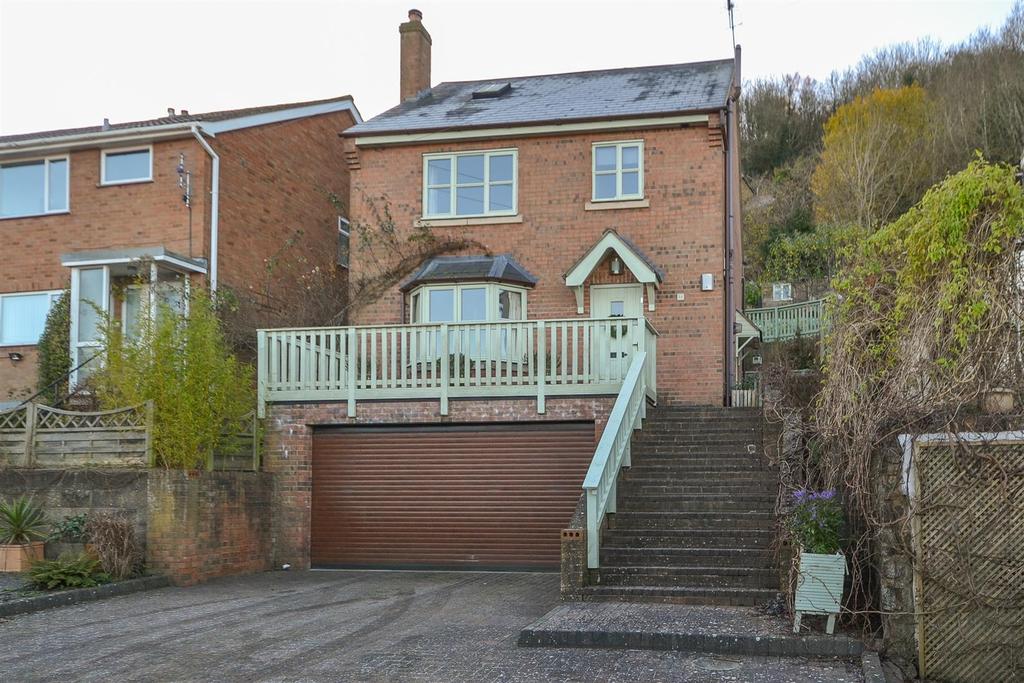 Old Hollow, Malvern 4 bed detached house £475,000