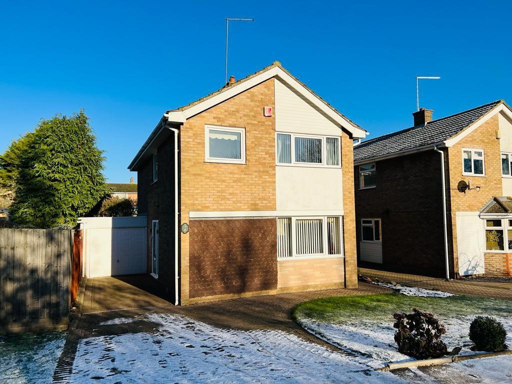 Milverton Crescent, Abington Vale... 4 bed detached house £375,000