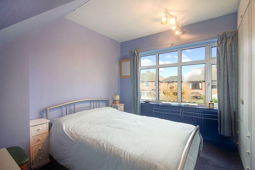 Bedroom 2 (Double)