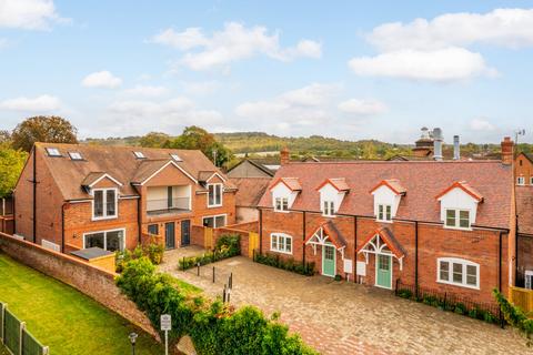 3 bedroom apartment for sale, Sunset Court, High Street, Princes Risborough, Buckinghamshire, HP27