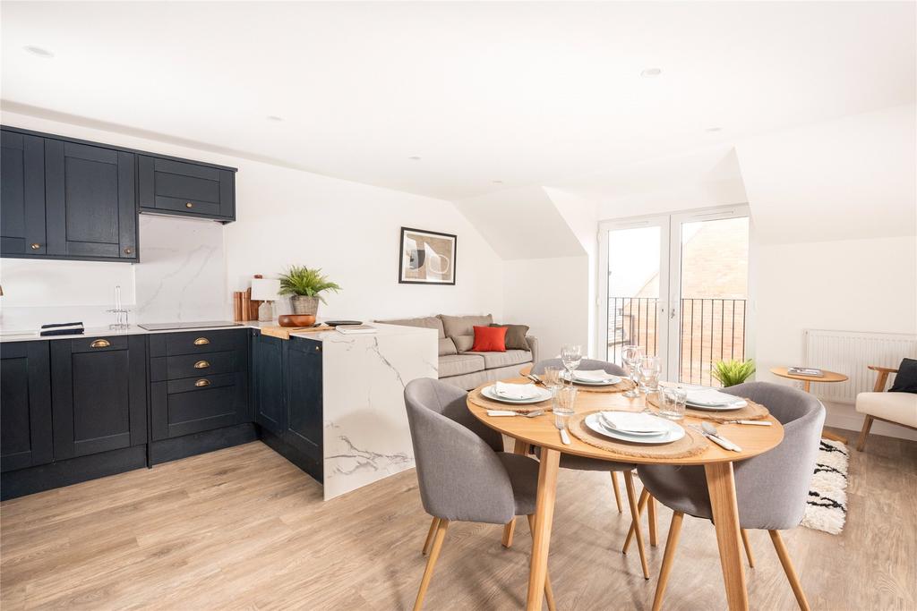 Kitchen/Dining Area