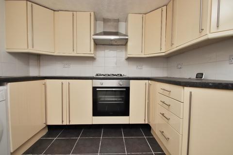 2 bedroom flat for sale, Prince of Wales Terrace, Deal